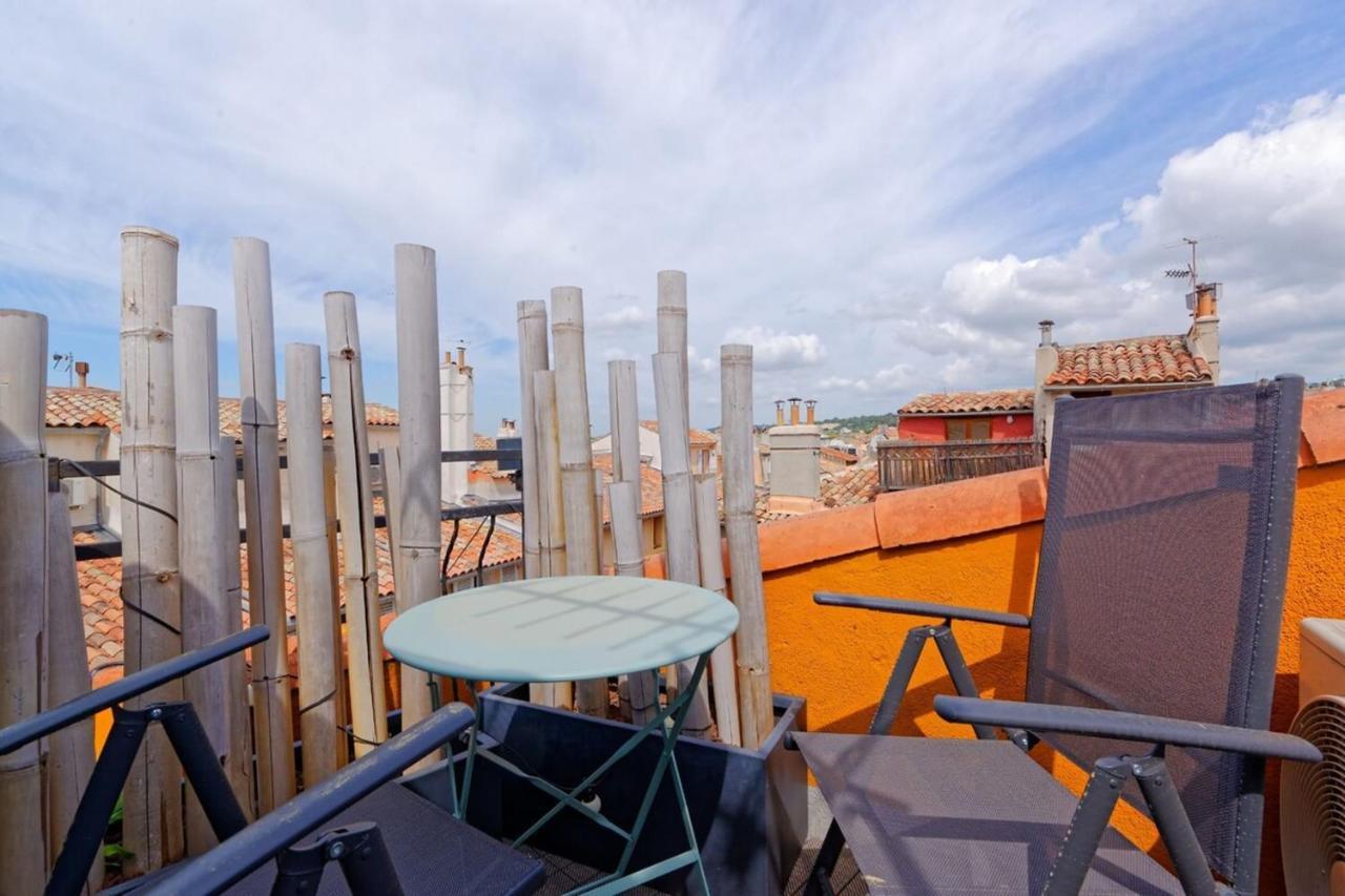 Air-Conditioned Duplex Apartment With Furnished Terrace In The City Center Aix-en-Provence Exterior photo